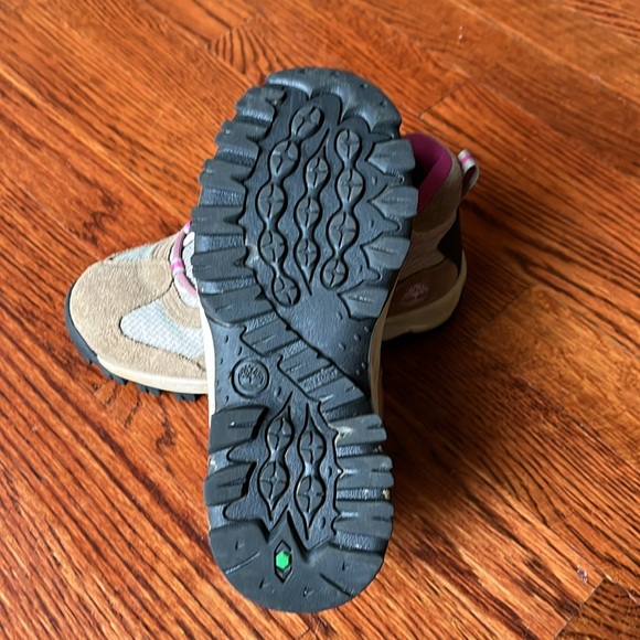 Timberland Kids Waterproof Hiking Boot - Picture 3 of 5